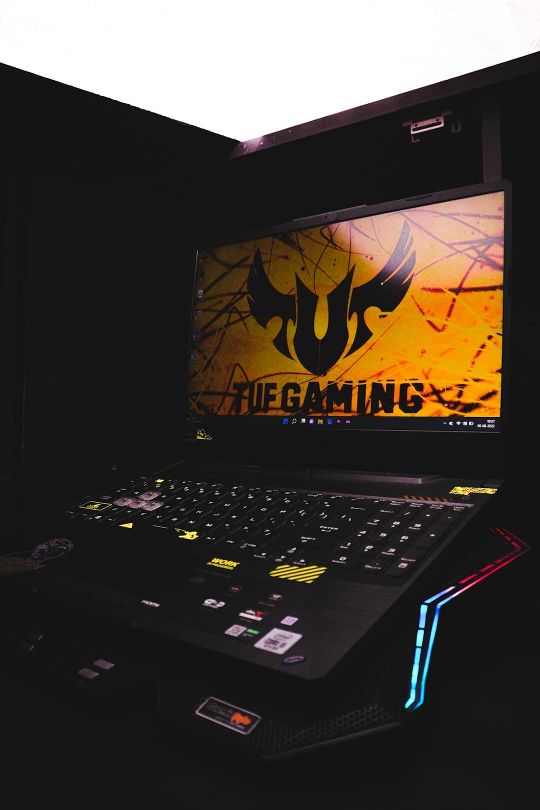 2026 게이밍 노트북 티어 랭킹 - Razer Blade 18 vs HP Omen Max 16